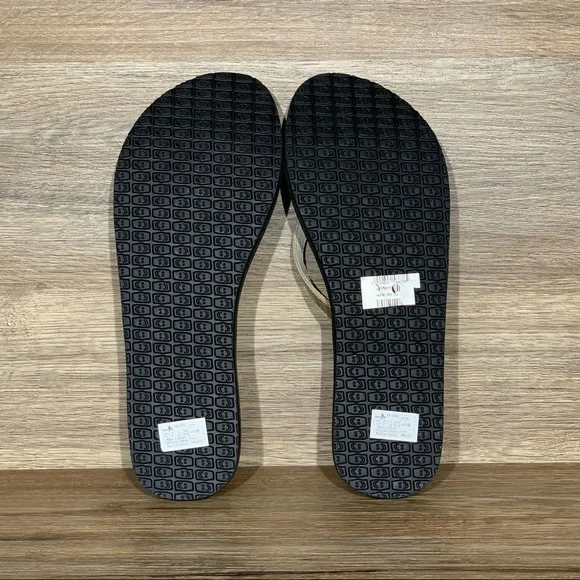 Sanuk Yoga Spree 4 Gold Metallic Flip Flop Sandal - Picture 7 of 9